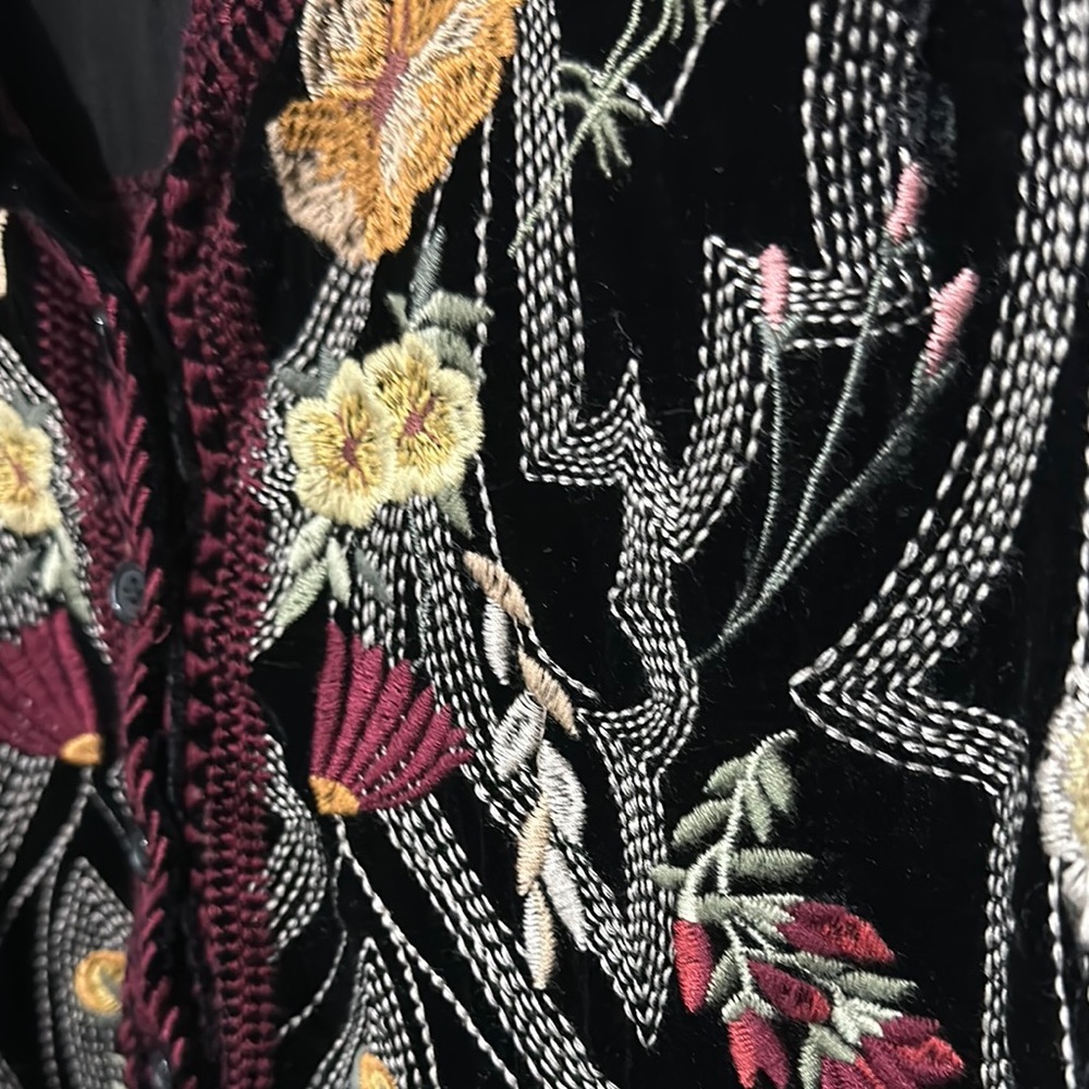 Johnny Was Black velvet Floral Embroidered Tunic - Picture 3 of 7